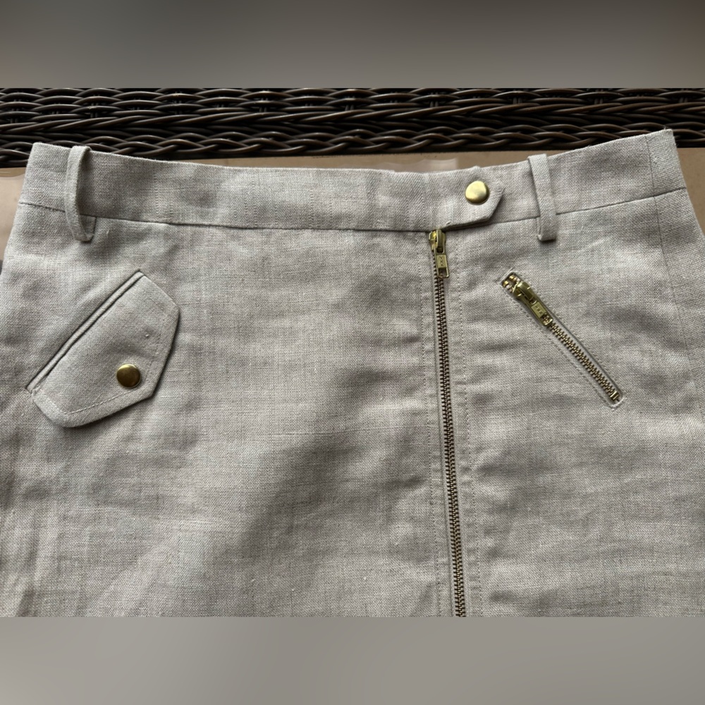 J. Crew Motorcycle Style 100% Linen Mini Skirt with Gold Accents (Size 6) - Picture 3 of 7